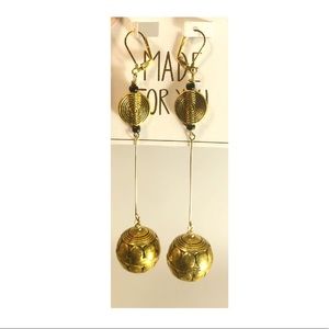 New Handcrafted Metal 4.5 inch Fashion Earrings
